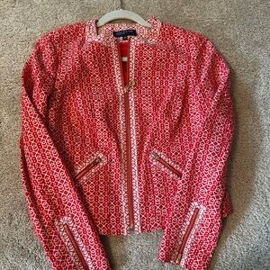 Jones New York lined cropped jacket size 4 /red and cream with gold hardware